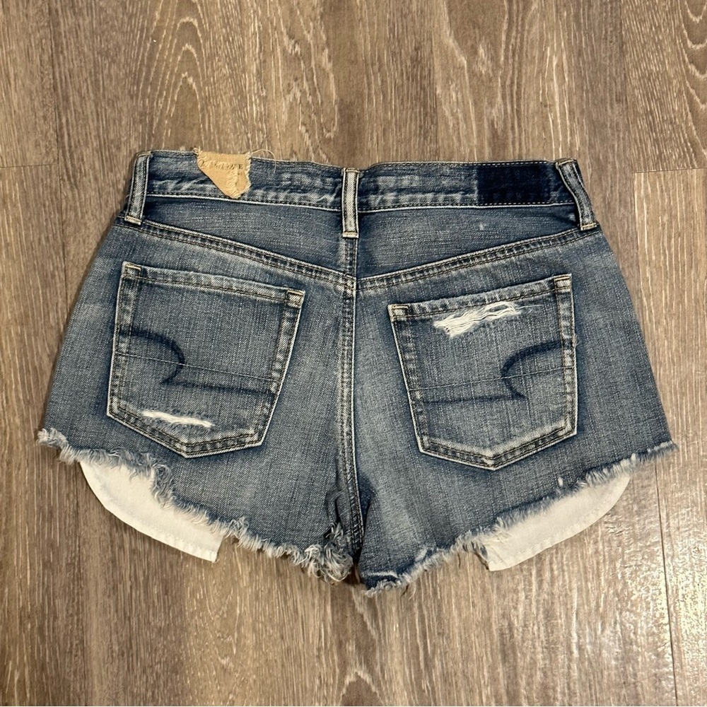 American Eagle distressed short jean shorts - Picture 4 of 4